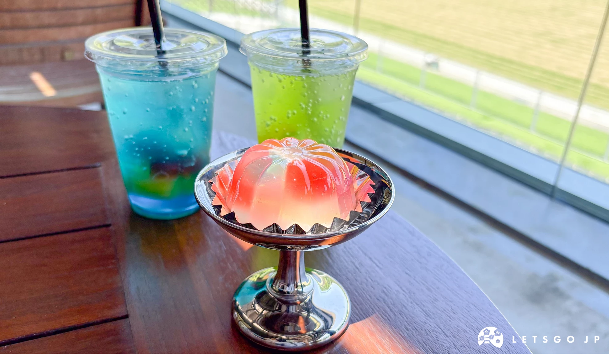 果凍與兩杯氣泡飲