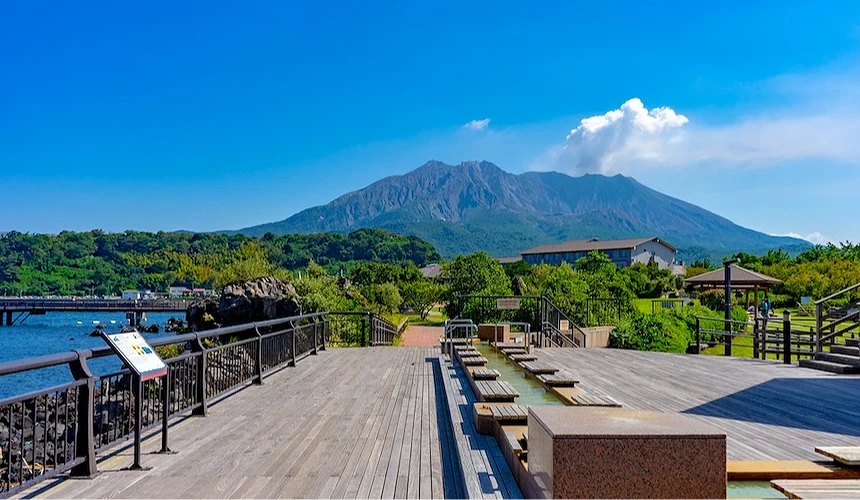 櫻島觀景台遠眺火山