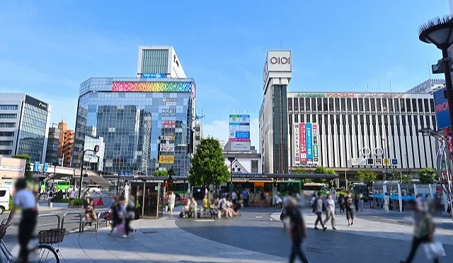 丸井錦糸町店位於 JR 錦糸町站南口
