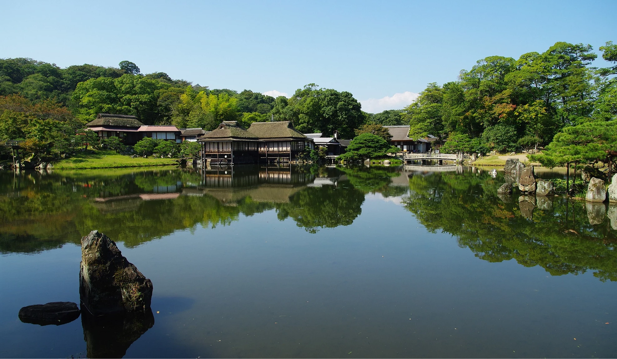 玄宮園的池泉風景