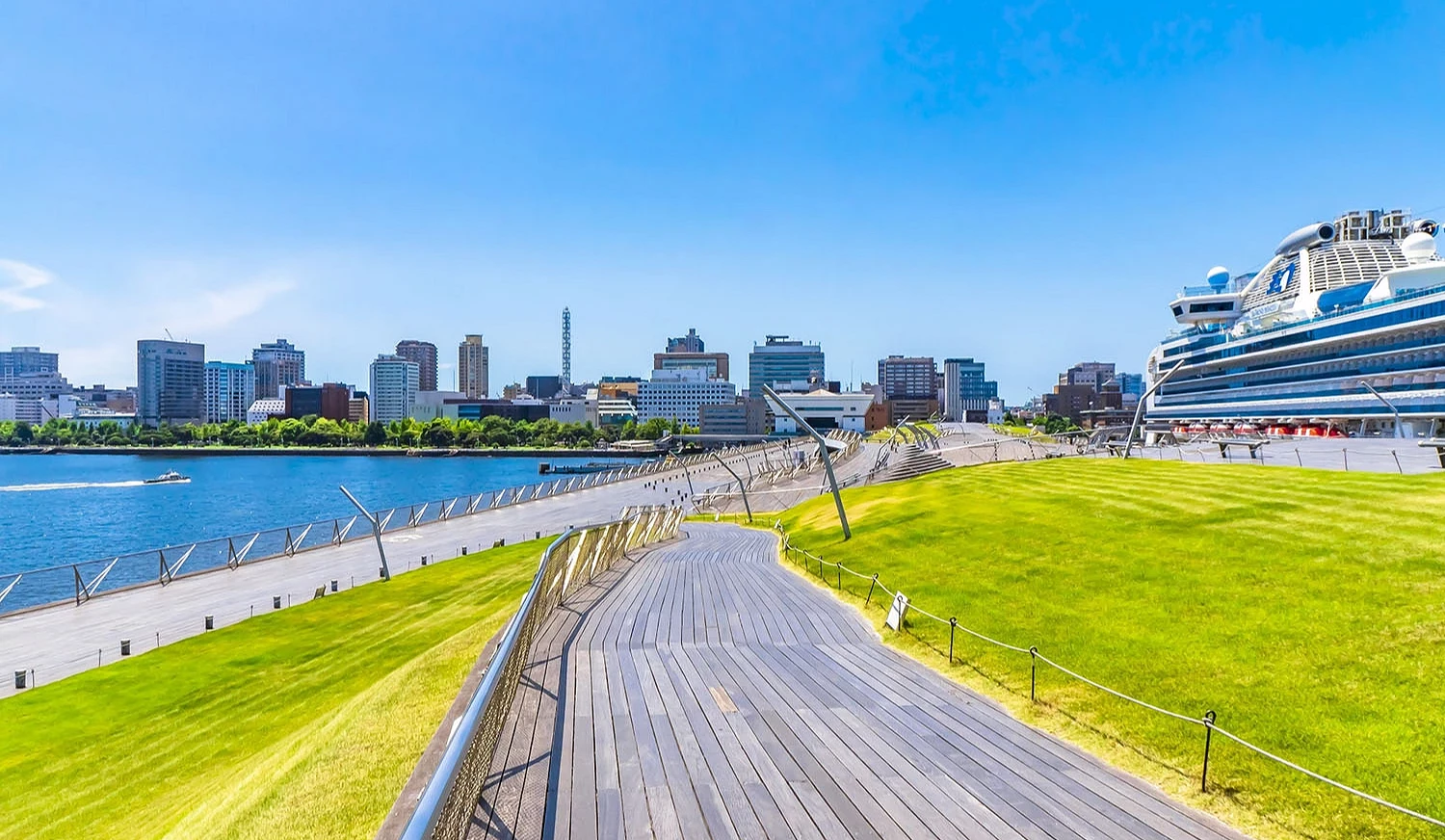 大棧橋與綠地