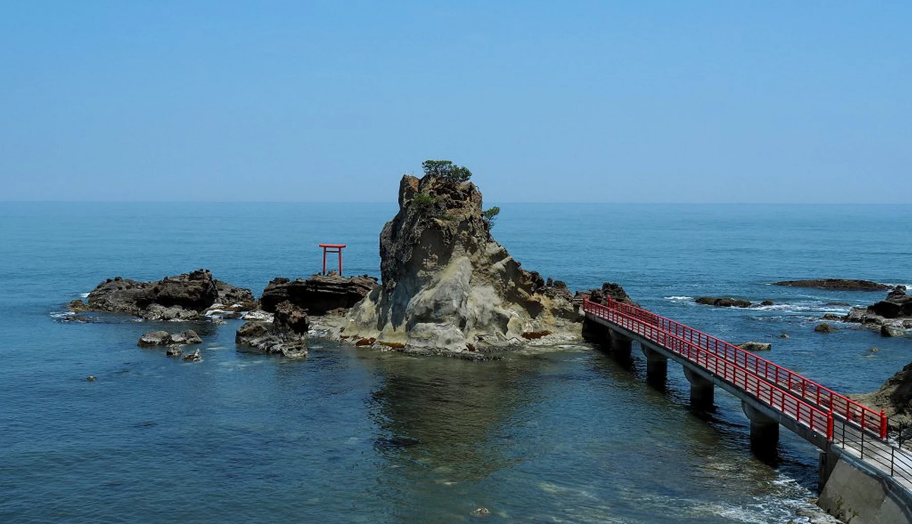 波立海岸與弁天島