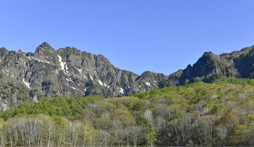 戶隱連山