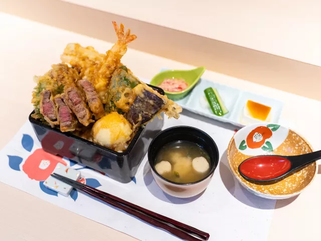 中洲川端美食推薦「NAKAMURA 博多河岸購物中心店」：職人現炸天婦羅，眼前吧台體驗超好玩