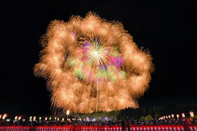 片貝花火大會攻略：舉辦日期、會場地圖、觀賞地點、必看亮點 的縮圖