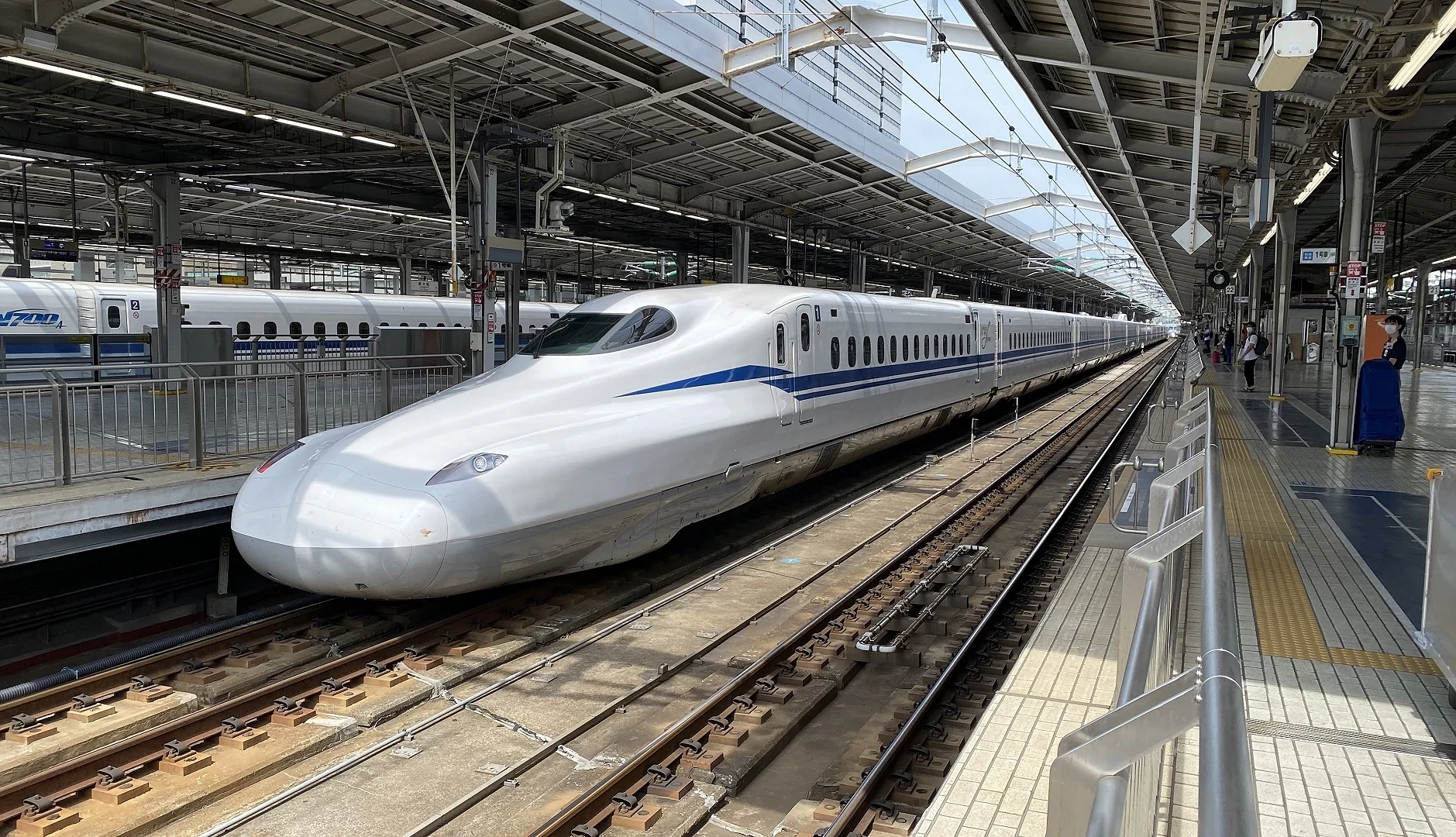 新幹線N700S系列車鼻視覺比例更修長、尖聳