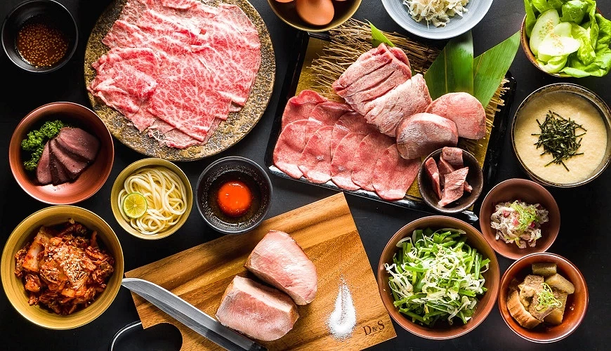 焼肉一心たん助的各式肉品