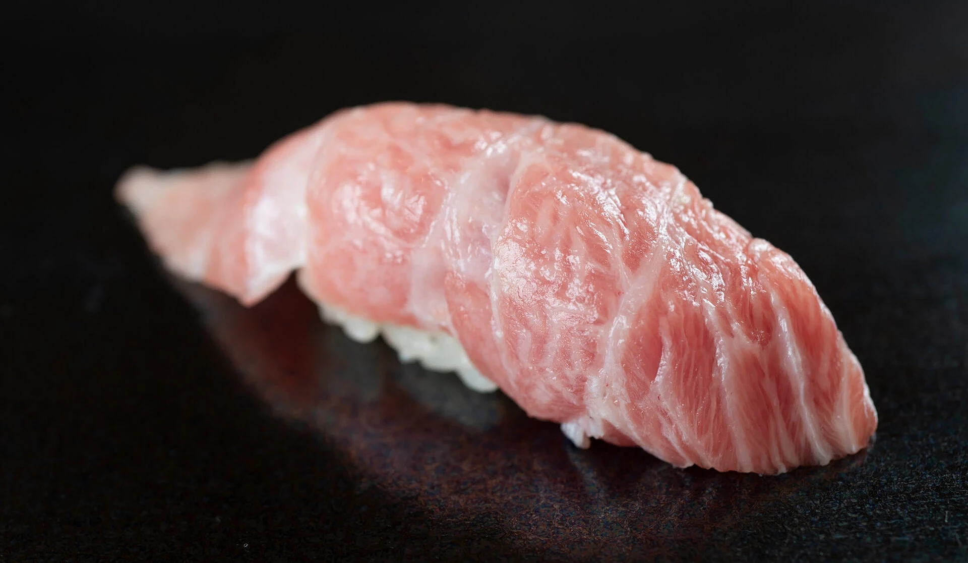 すし繁 銀座的拖羅壽司