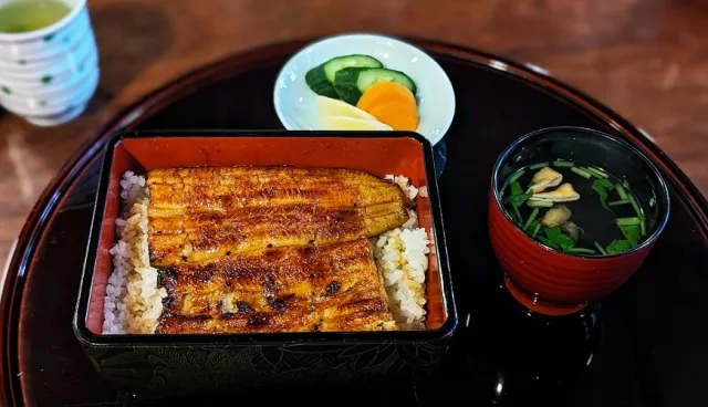 川越美食推薦15選：鰻魚飯、地瓜甜點、和牛三吃、老街咖啡一次收錄 的縮圖