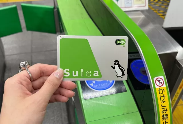 西瓜卡 Suica 完整指南2026：種類、購買、儲值與使用範圍一次看懂 的縮圖