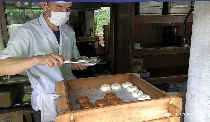 現蒸的饅頭熱熱吃