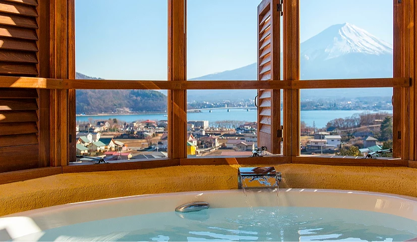 客房的View Bath,泡澡時富士山就在眼前