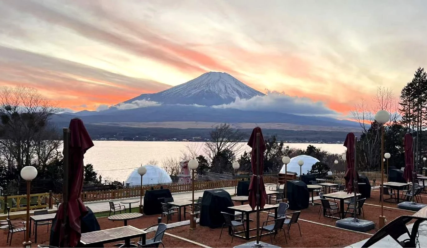 Glamping的展望露台與富士山