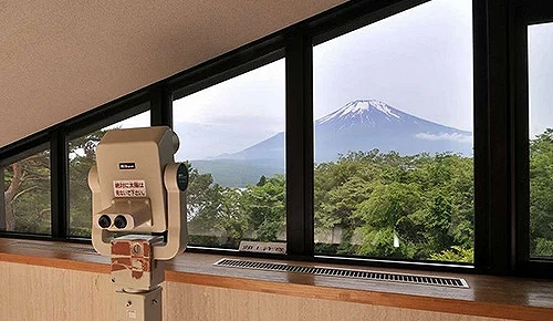 展望室望出去的富士山
