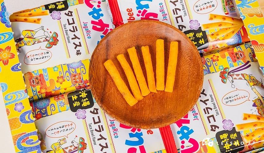 花色包裝紙搭配木盤盛裝餅乾棒