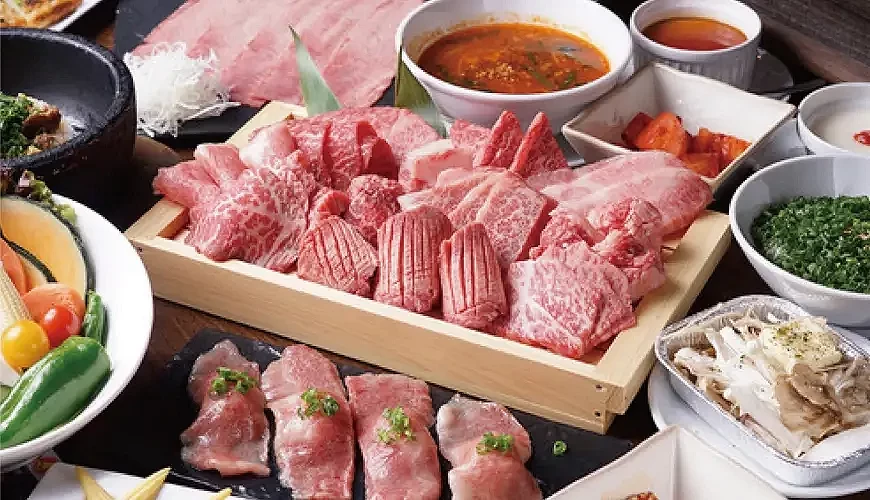 多種肉類料理