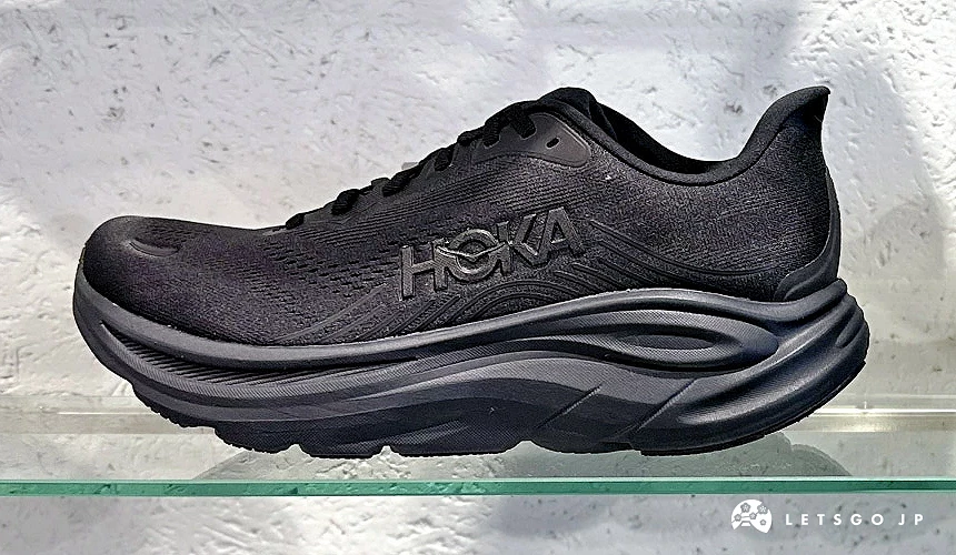 HOKA CLIFTON 11 黑色款攝影:Angie