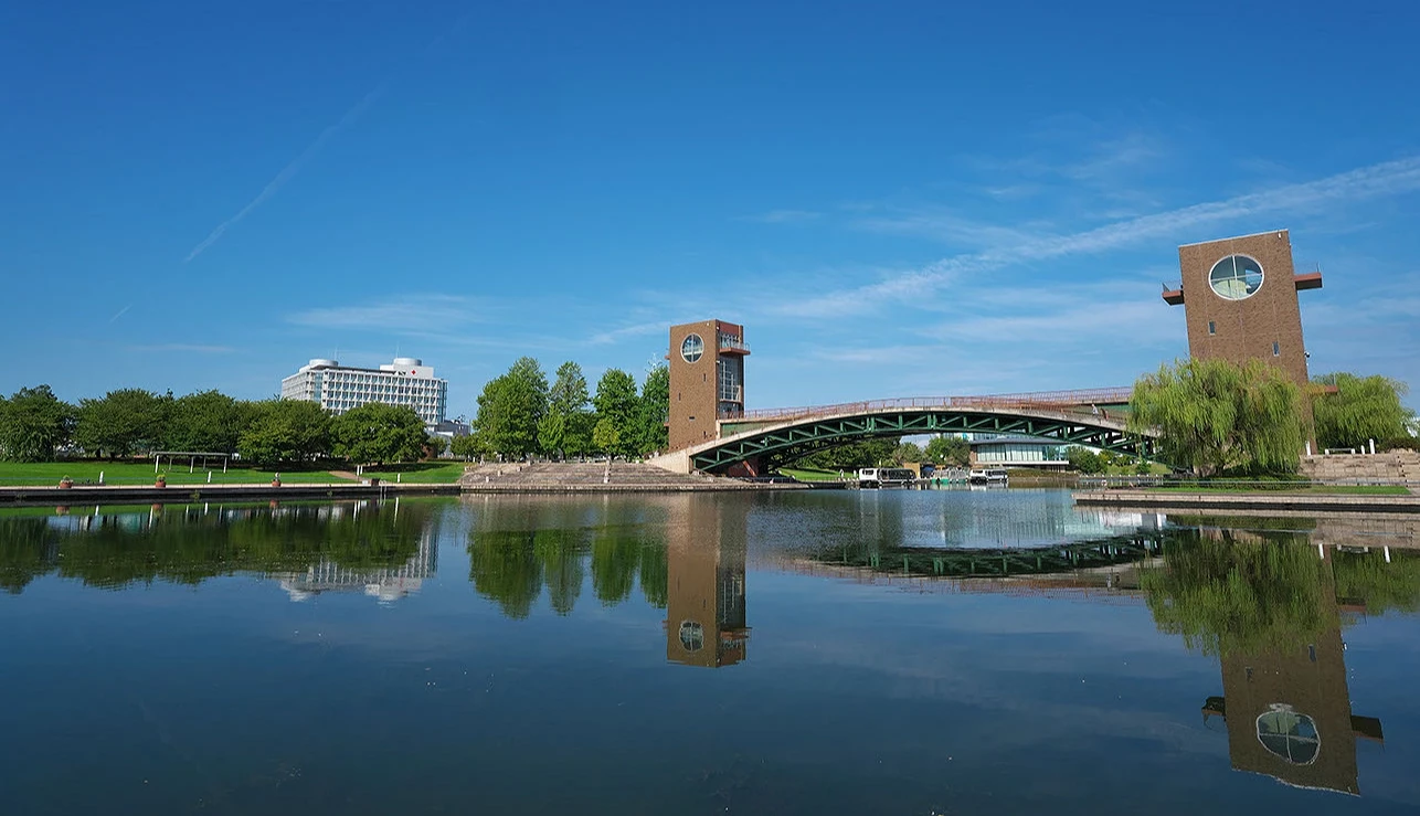 富岩運河環水公園的天門橋