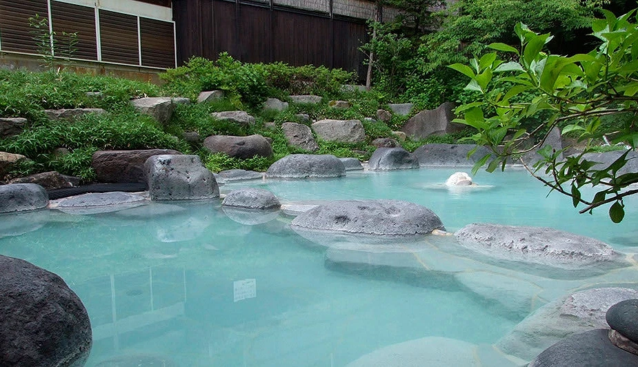 「源七露天の湯」露天風呂是付費的純泡湯設施