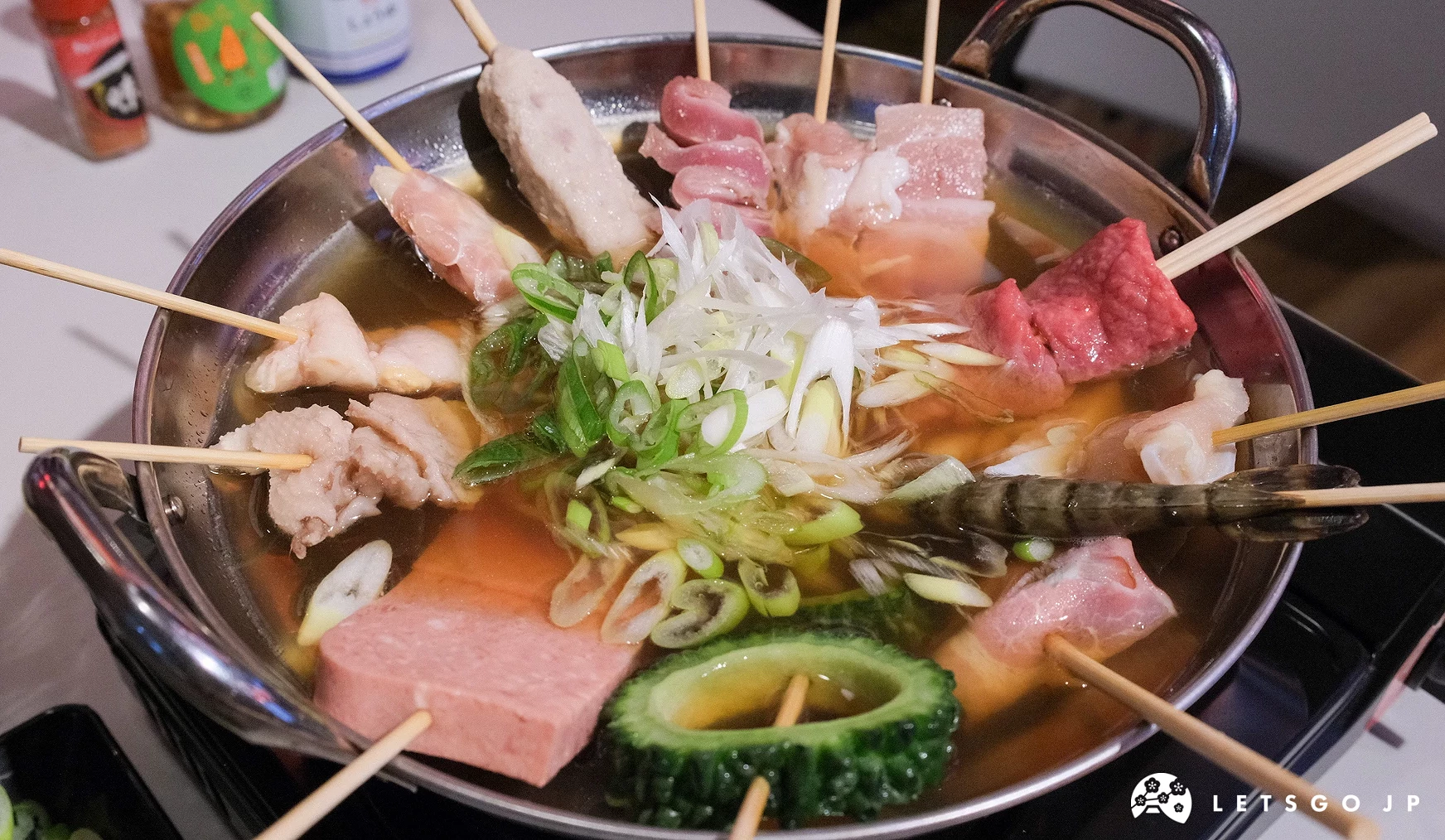 沖繩「MAKISHI CARNIVAL」的沖繩酒場 愛す村 串鍋