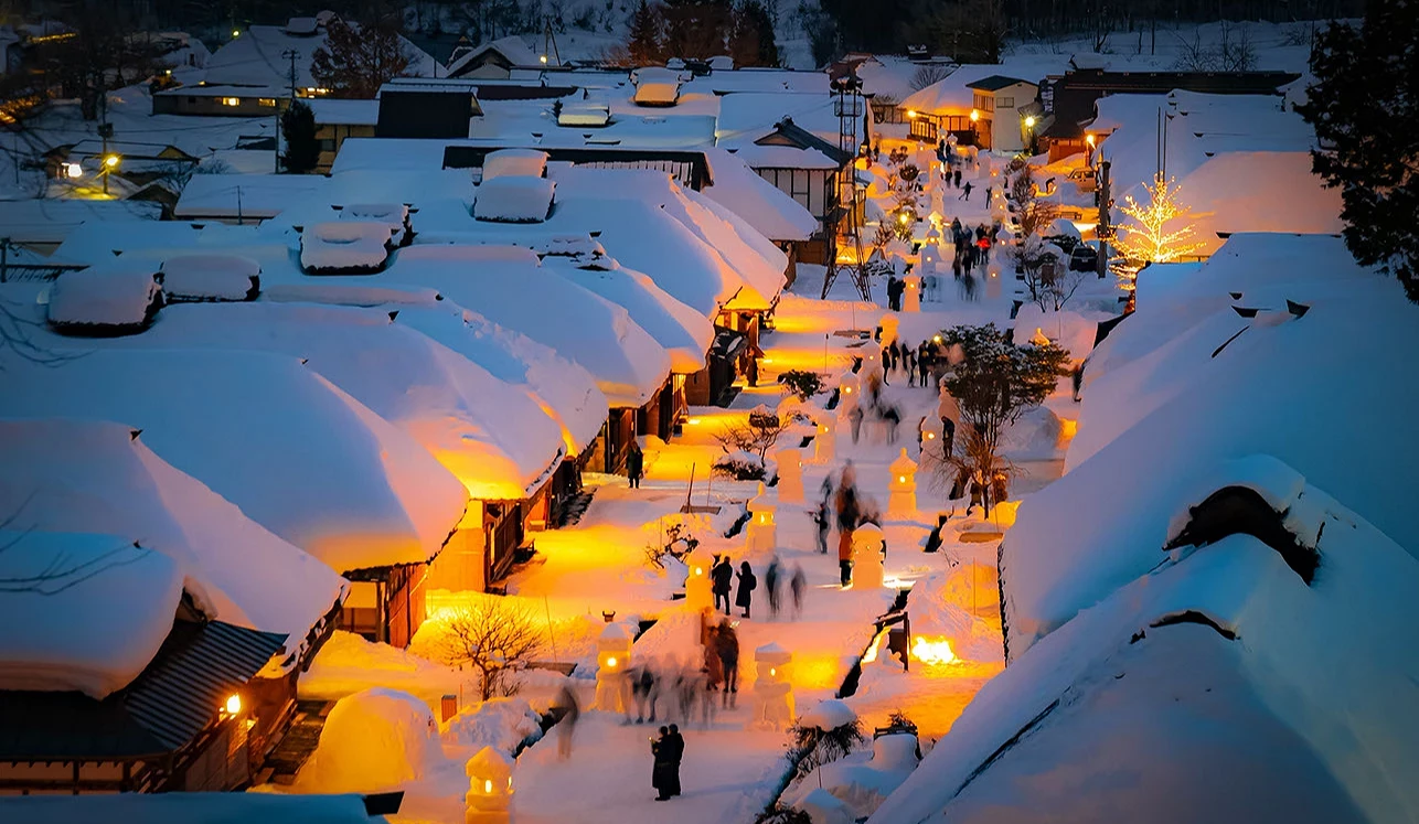 冬天的大內宿積雪非常厚