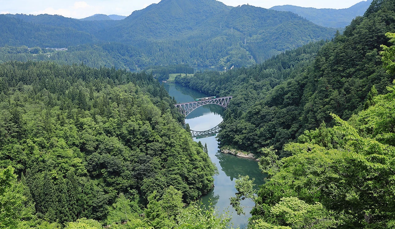 「第一只見川橋梁」是只見線人氣拍攝地
