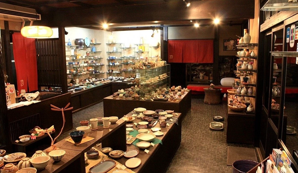 當地漆器及工藝品
