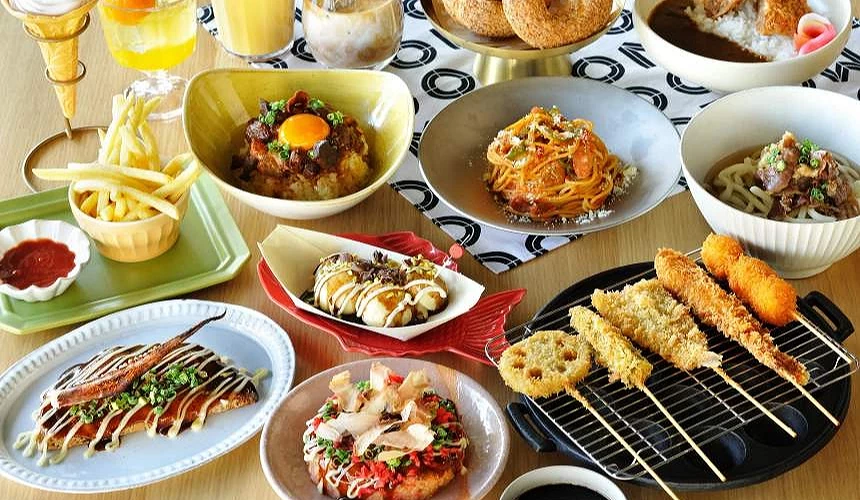 有炸串、大阪燒、義大利麵、薯條。