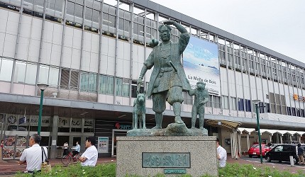 日本JR岡山站桃太郎像