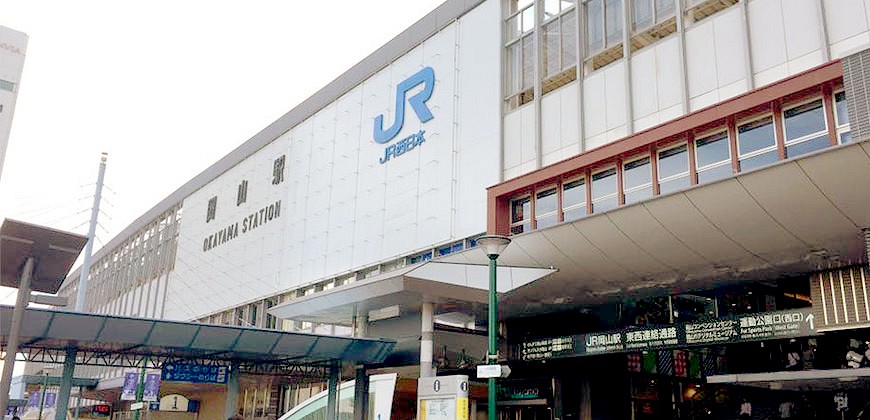 JR岡山站一樓外觀