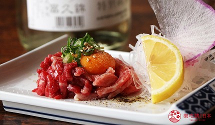 神戶三宮和牛推薦「寅松の肉たらし」的「生牛肉拌雞蛋」