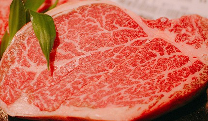 神戶三宮和牛推薦「寅松の肉たらし」的和牛油脂