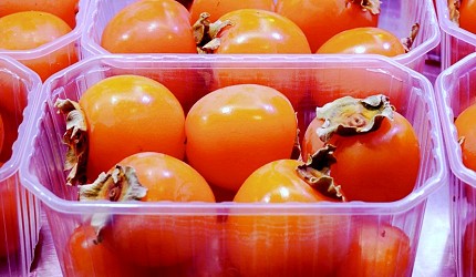 日本新年的傳統習俗食物及擺設中的鏡餅擺設的杮