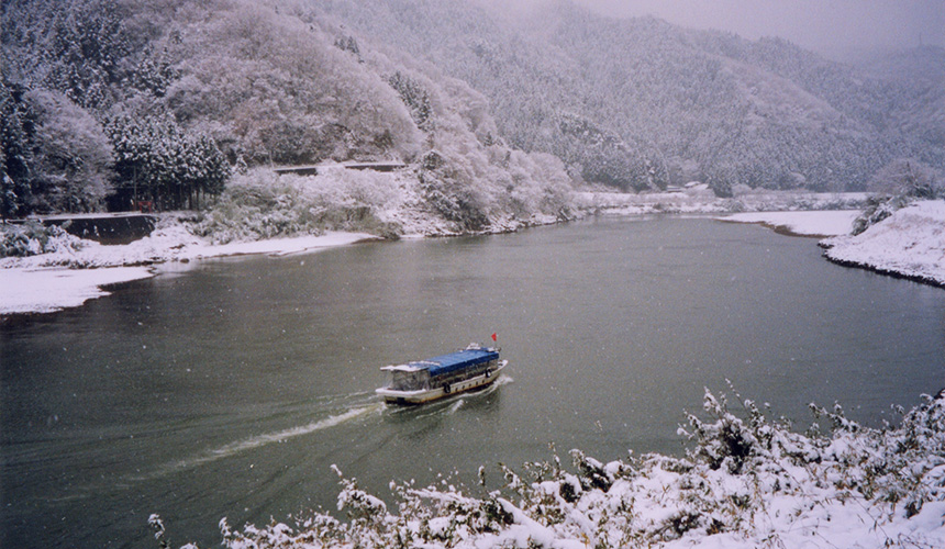 宮城縣冬天的暖桌船