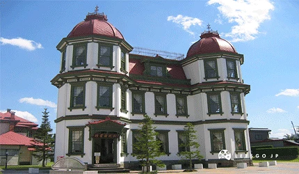 文藝復興式建築【舊弘前市立圖書館】紅色圓形屋頂